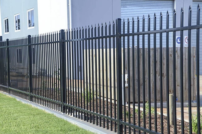 锌钢护栏多少钱一米？2026最新报价，甄特护栏防腐耐用颜值双在线